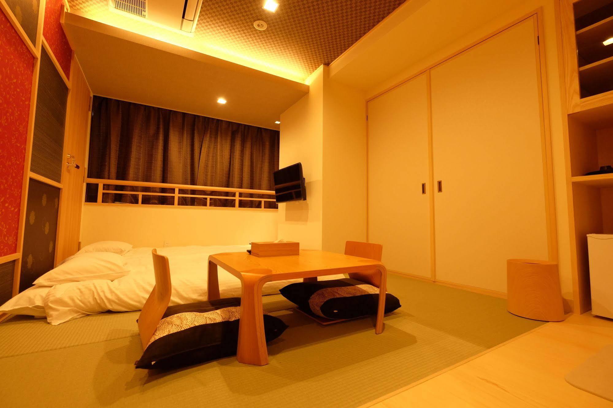 東心斎橋おおきにアパート Ookini Ryokan & Apartment Osaka Exterior foto